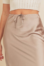 Load image into Gallery viewer, Champagne Satin Midi Skirt
