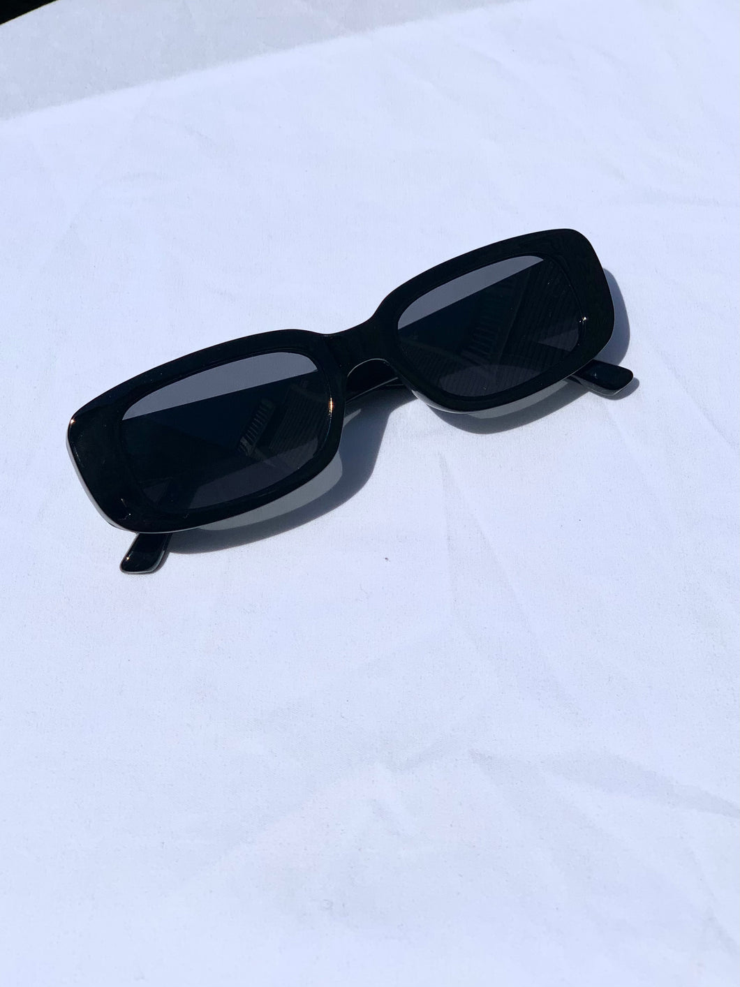 Black 90’s Slim Rectangle Sunglasses